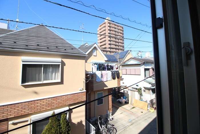 物件内観写真16　(室内からの展望)