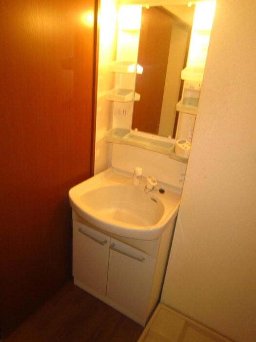 物件内観写真9　(洗面)