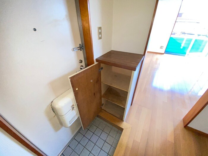 物件内観写真16　(靴箱)