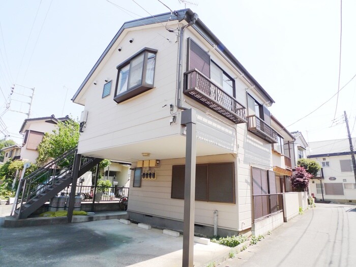 物件外観写真3　(エントランス部分)