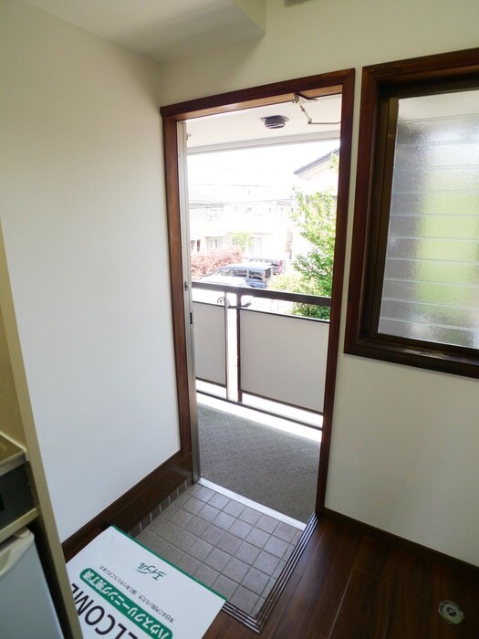 物件内観写真14　(玄関)