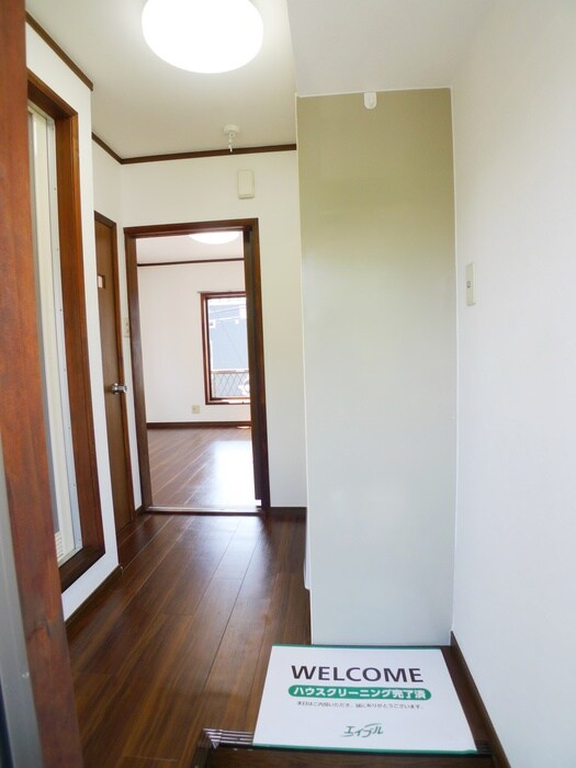 物件内観写真17　(廊下)