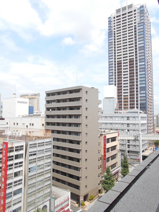 物件内観写真16　(室内からの展望)