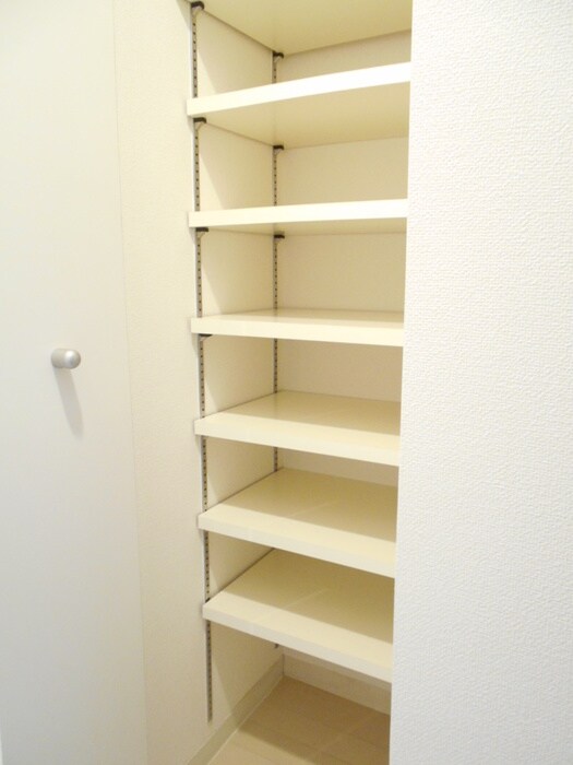 物件内観写真17　(靴箱)