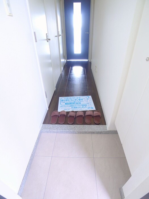 物件内観写真20　(玄関)