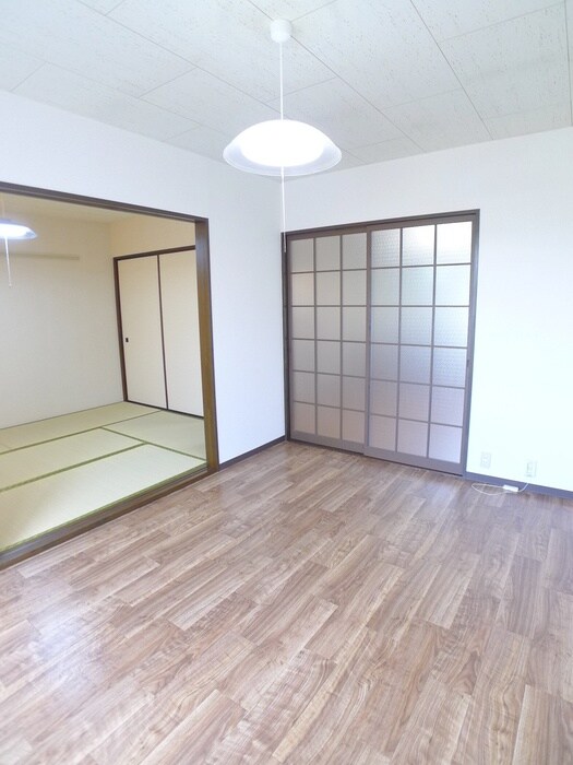 物件内観写真12　(居室)