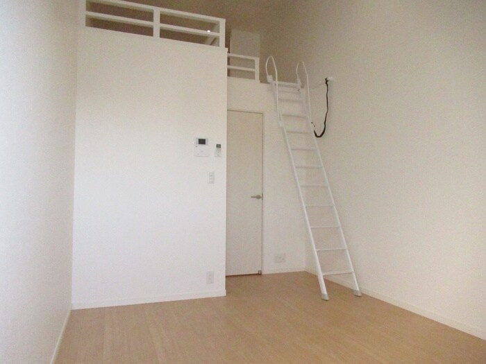 物件内観写真13　(居室)