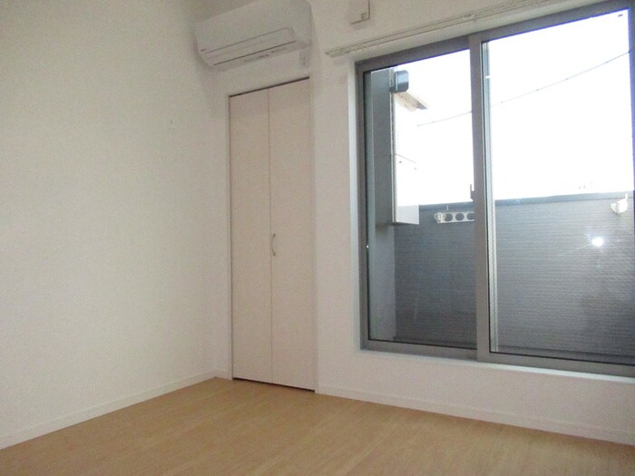 物件内観写真14　(居室)