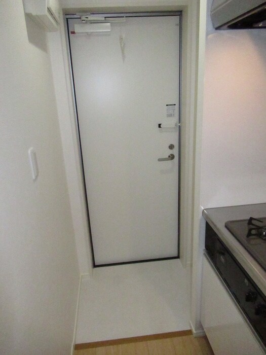 物件内観写真15　(玄関)
