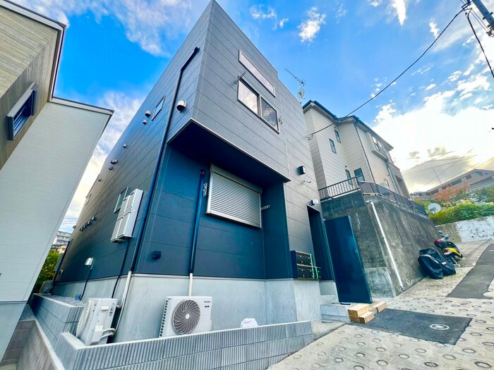 物件外観写真1　(外観写真)