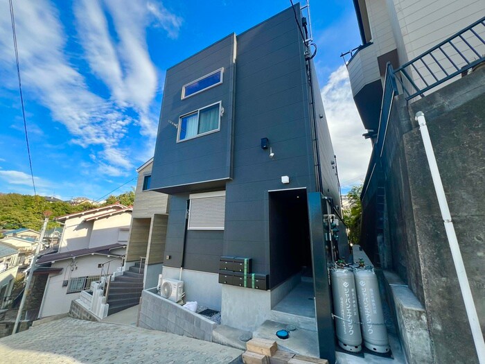 物件外観写真2　(外観写真)