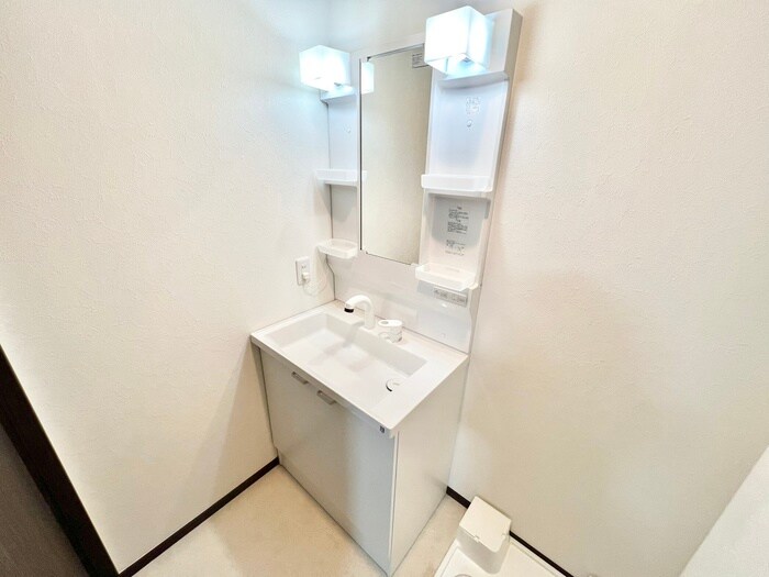 物件内観写真12　(洗面)