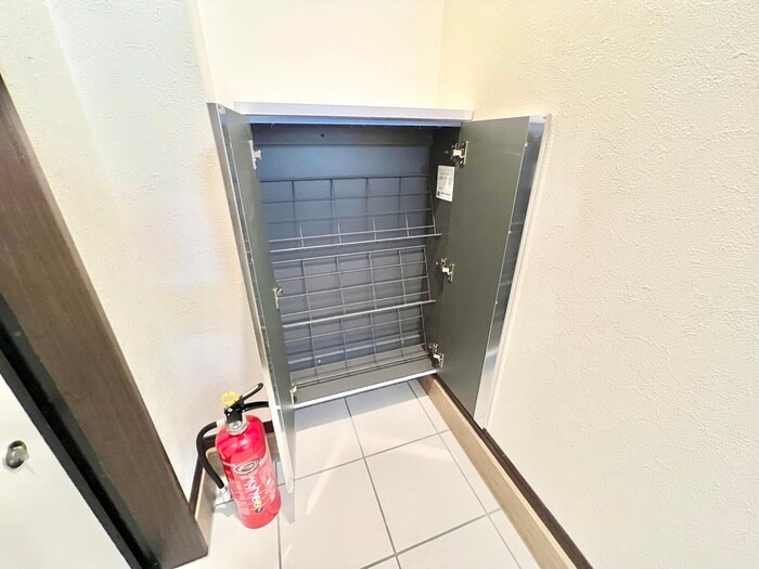 物件内観写真14　(靴箱)
