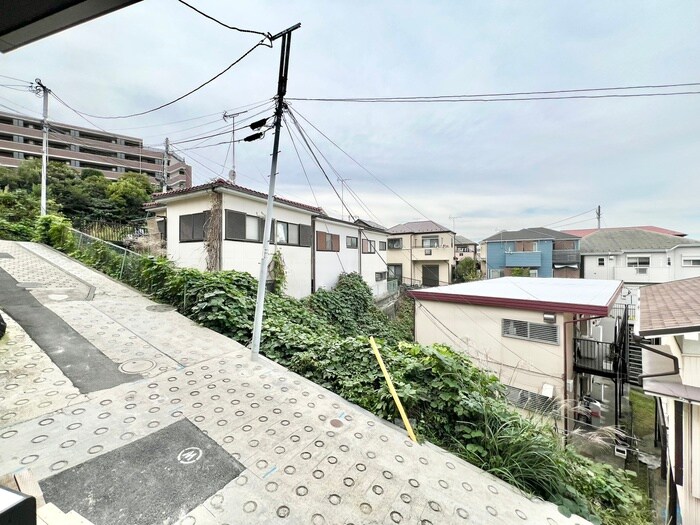 物件内観写真21　(室内からの展望)