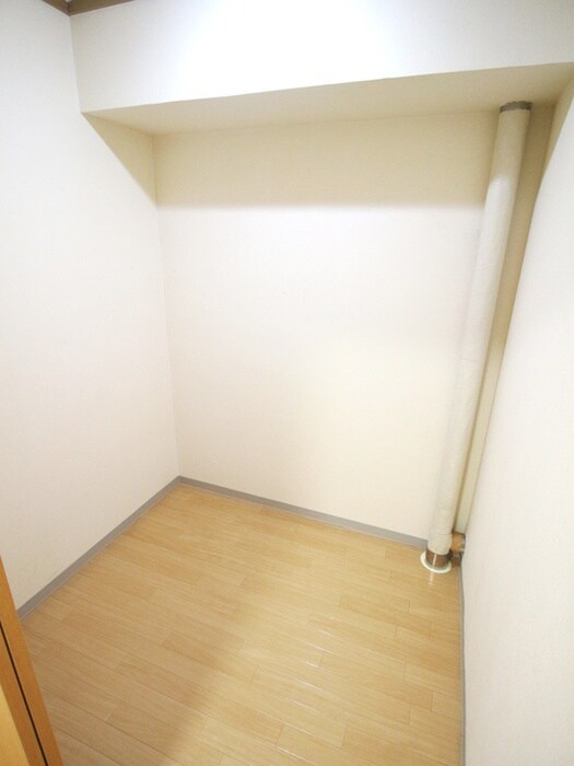 物件内観写真10　(収納)