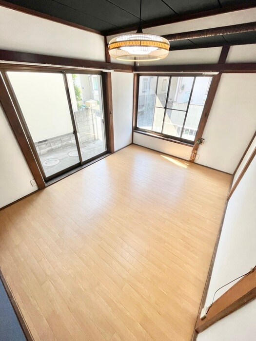 行田市谷郷1丁目戸建の居室