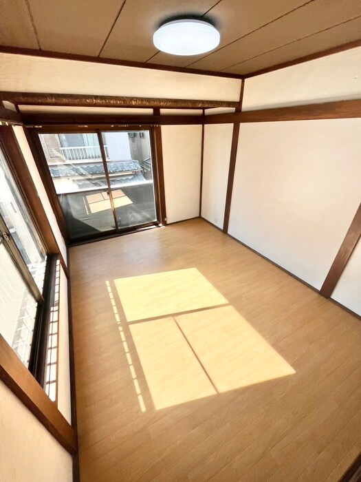 行田市谷郷1丁目戸建の居室