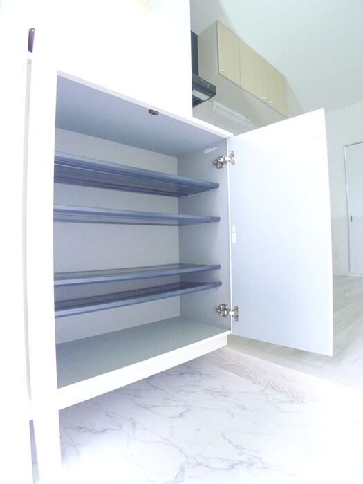 物件内観写真18　(靴箱)