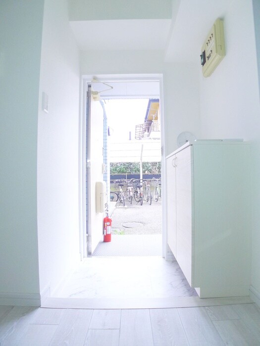 物件内観写真19　(廊下)