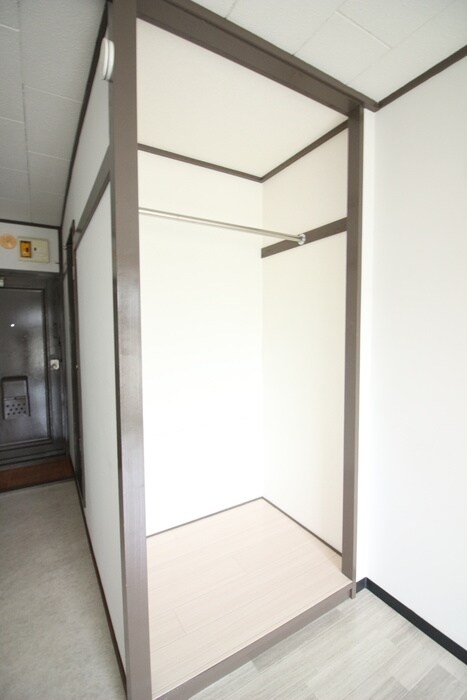 物件内観写真10　(収納)