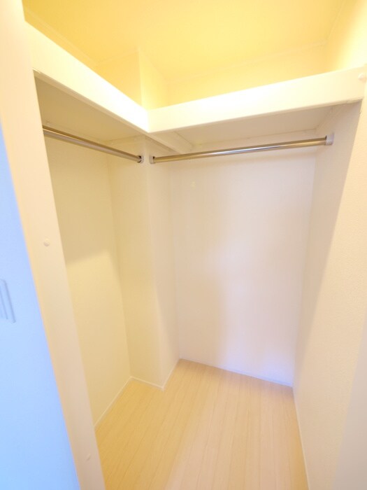 物件内観写真12　(収納)