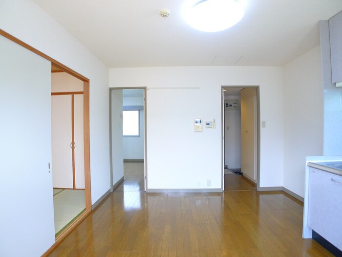 物件内観写真7　(居室)