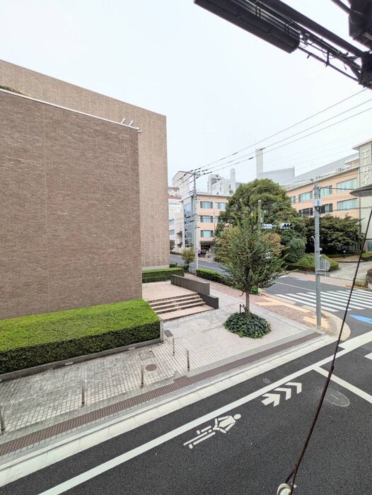 物件内観写真13　(室内からの展望)