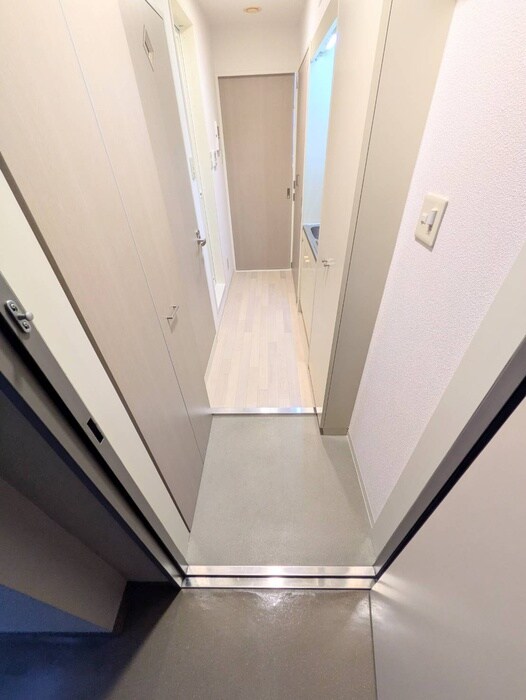 物件内観写真15　(玄関)