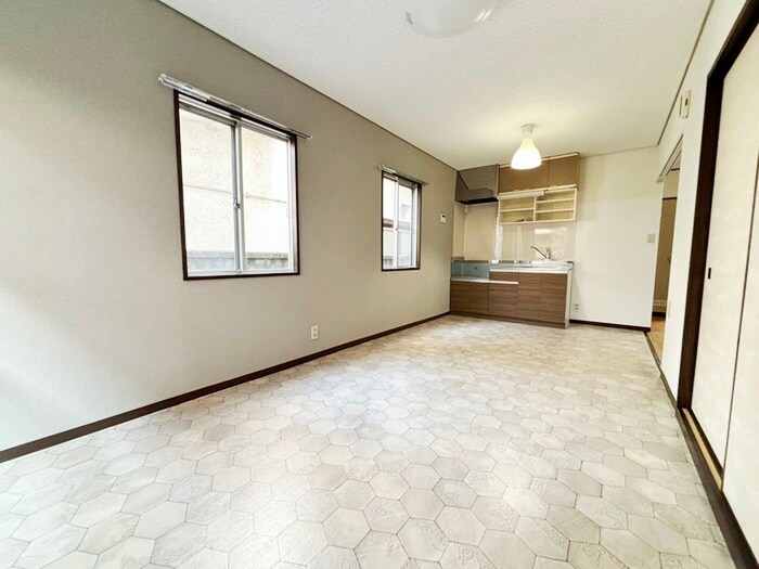 物件内観写真8　(居室)