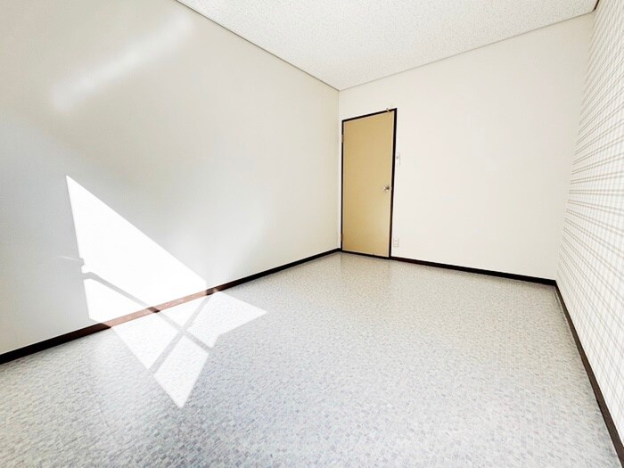 物件内観写真16　(居室)