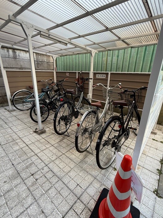 物件外観写真6　(駐輪場)