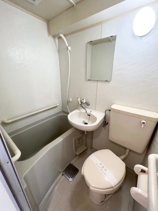 物件内観写真14　(トイレ)