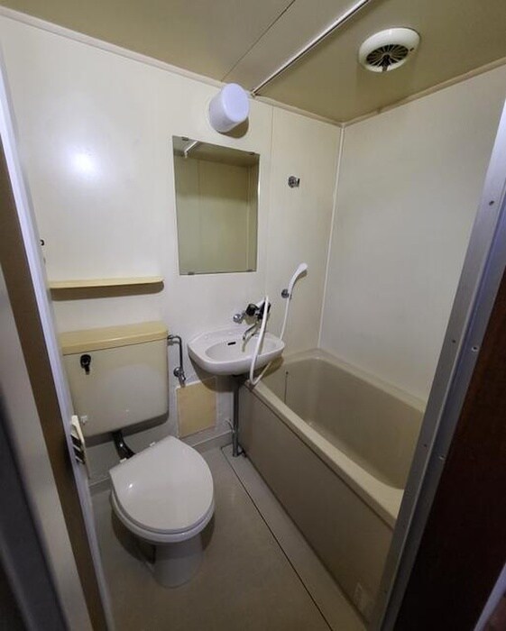 物件内観写真9　(トイレ)