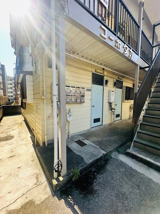 コーポタカのエントランス部分