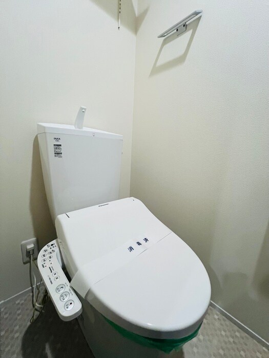 物件内観写真18　(トイレ)