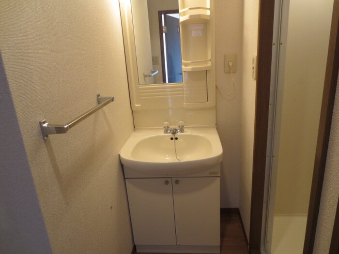 物件内観写真7　(洗面)