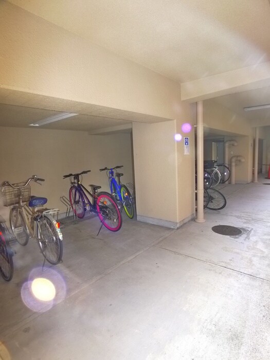 物件外観写真5　(駐輪場)