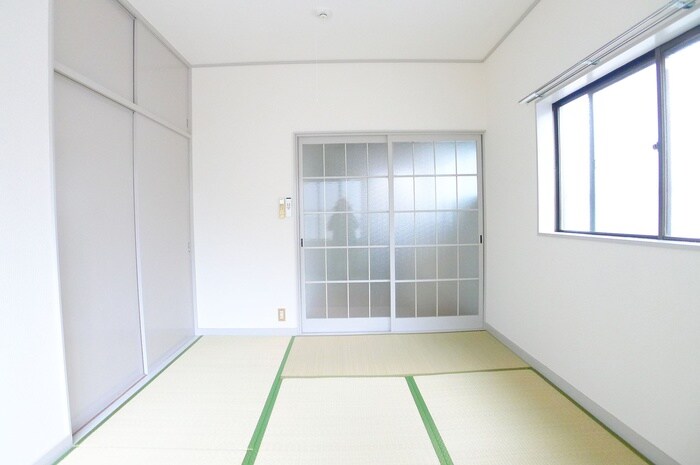 物件内観写真8　(居室)