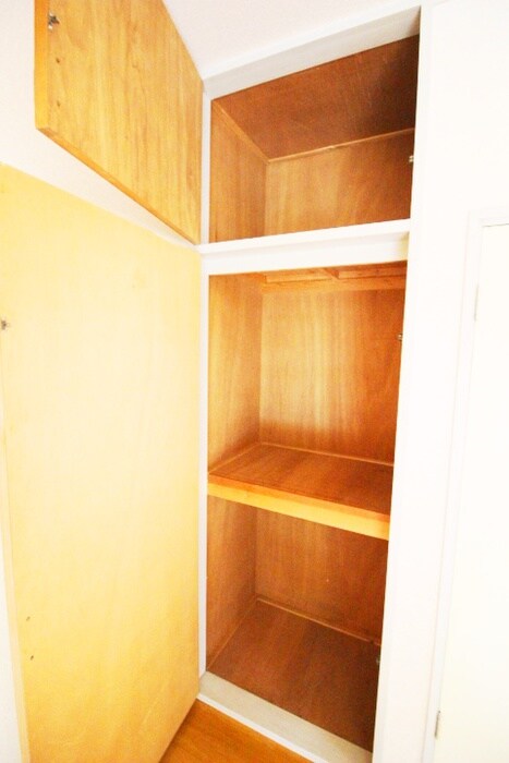 物件内観写真12　(収納)