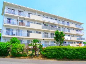 上尾根貝戸団地16号棟(203)外観写真