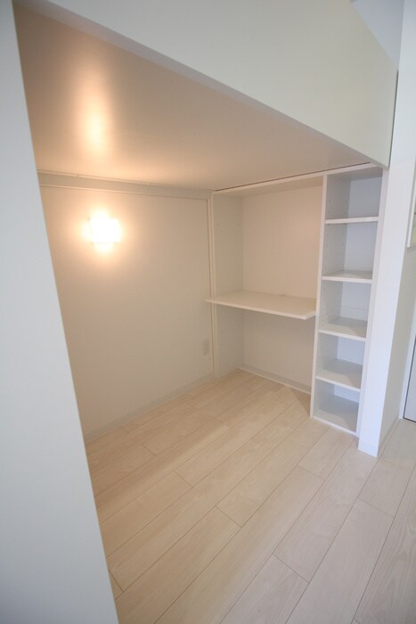 物件内観写真13　(居室)