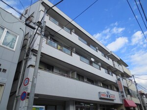 和栗ビル外観写真