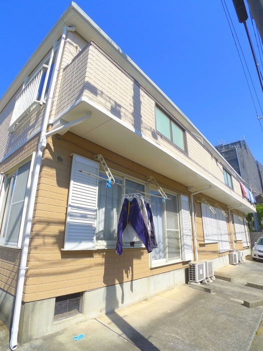 アルファの駐車場