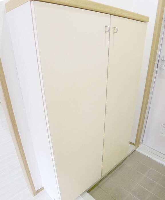 アルファの内観写真