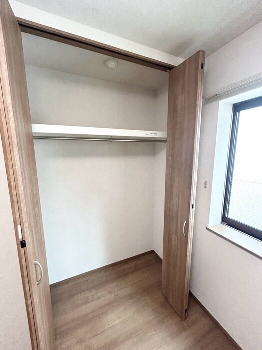 物件内観写真13　(収納)