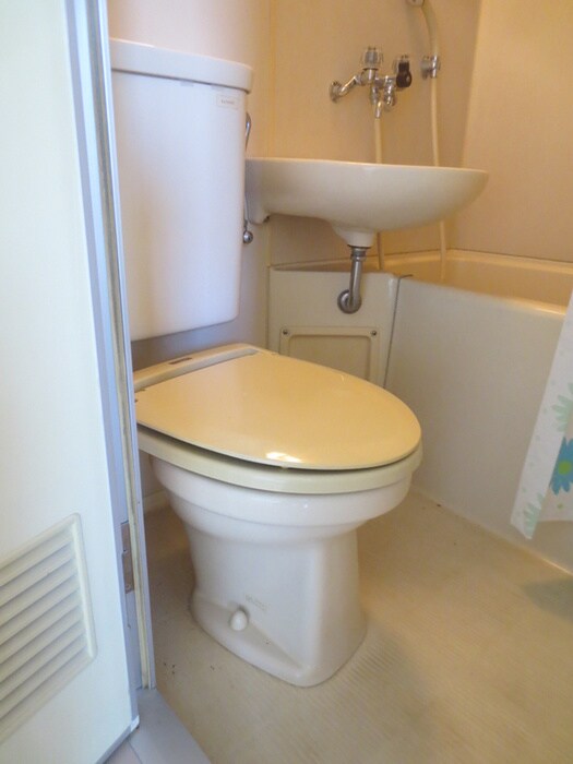 物件内観写真9　(トイレ)