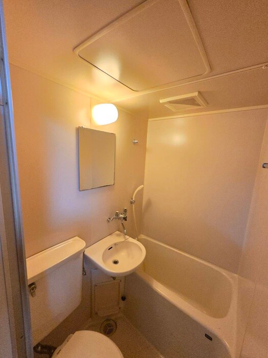 物件内観写真11　(洗面)