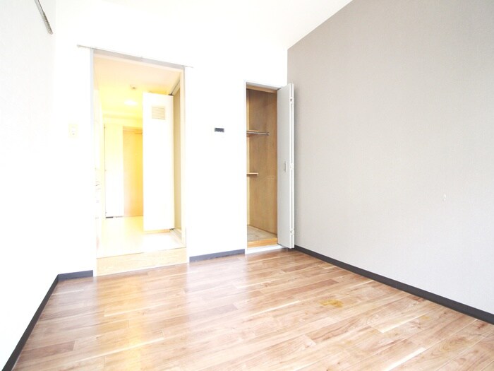 物件内観写真18　(居室)