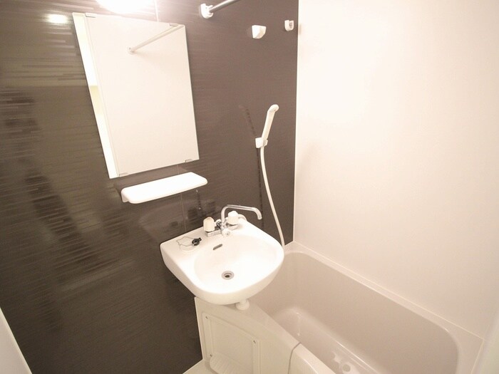 物件内観写真12　(バス／シャワールーム等)