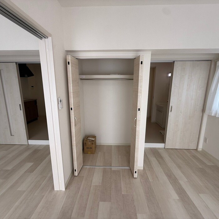 物件内観写真13　(収納)